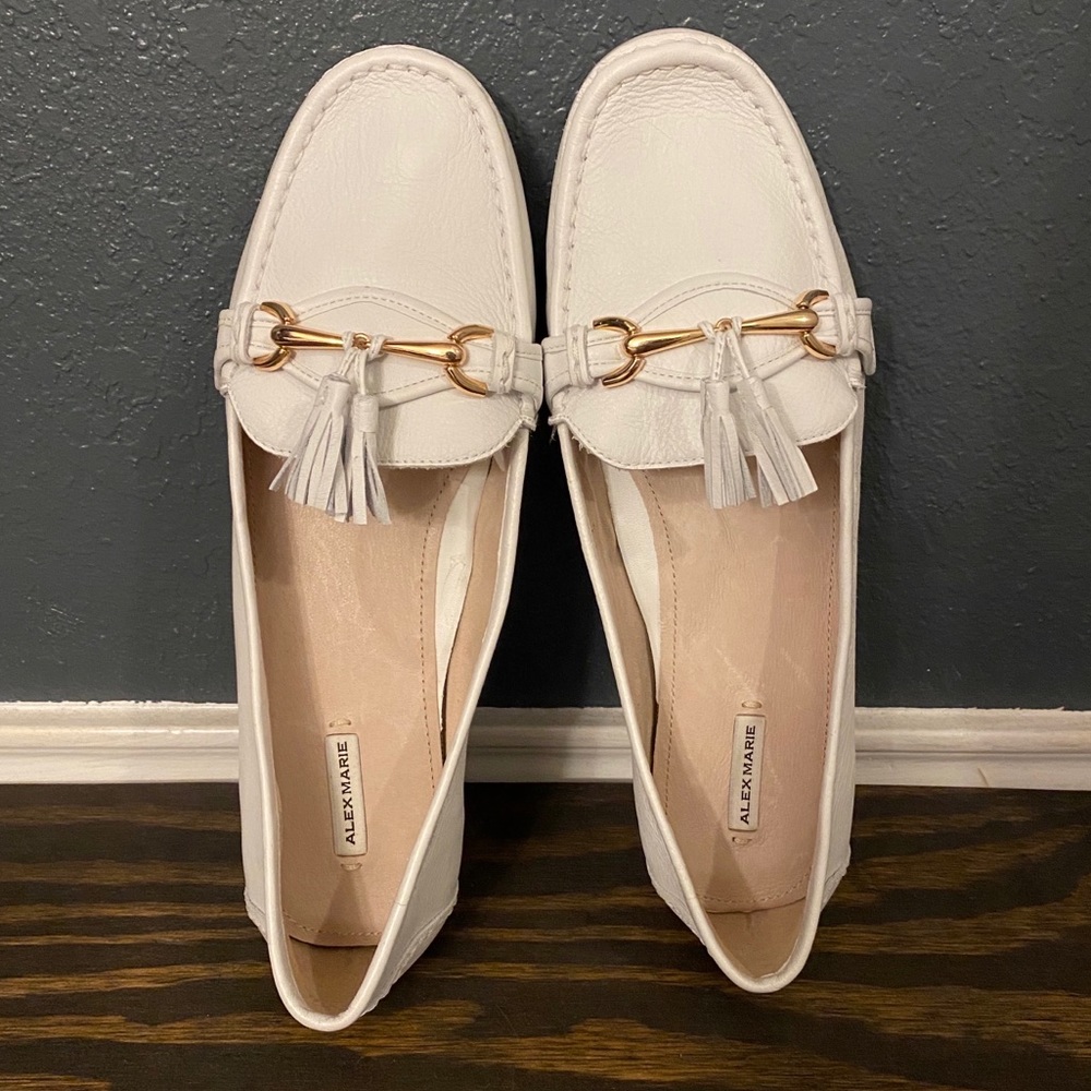 NEW Alex Marie White Leather Loafers NWOB